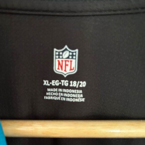 NFL Team Apparel Kids Boys XL 18 / 20 Carolina Panthers Quarter Zip Pullover NWT - Picture 3 of 5